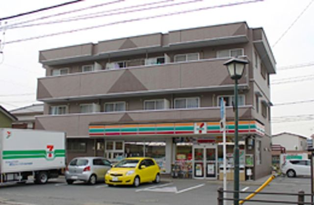 コンビニ　セブンイレブン逗子桜山3丁目店（コンビニ）まで499m