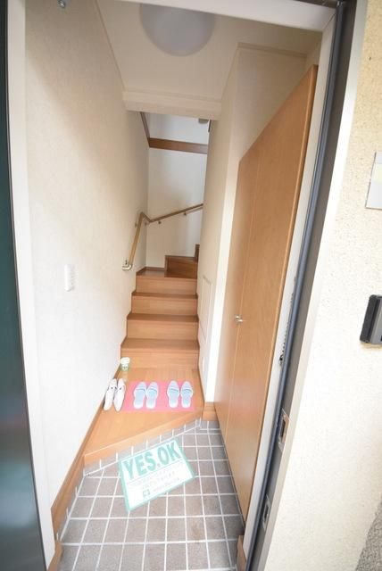 玄関　♪ただいまぁ～♪