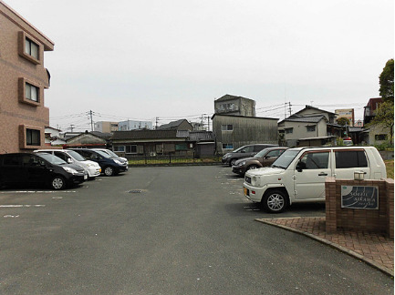 駐車場　駐車スペースもあります