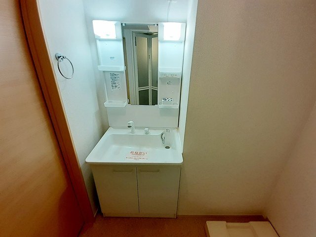洗面設備　忙しい朝には欠かせない洗面所です