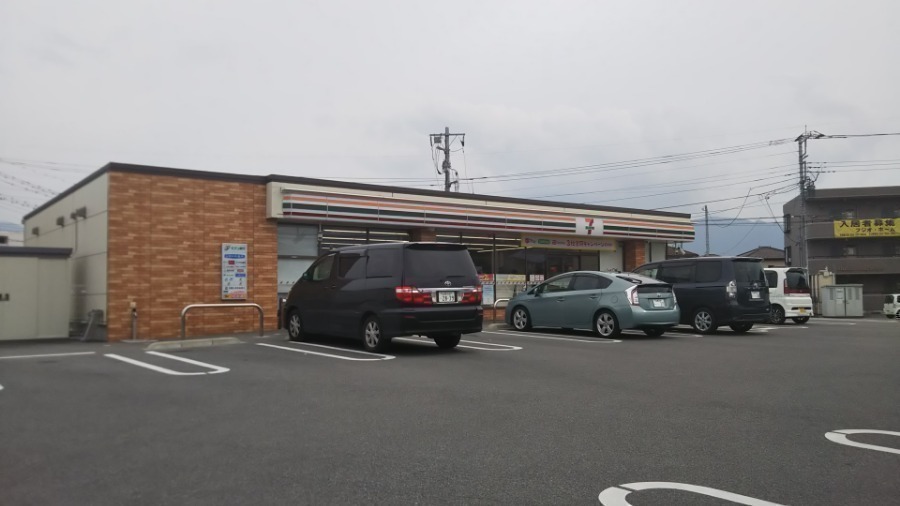 コンビニ　セブンイレブン昭和町河西店（コンビニ）まで439m
