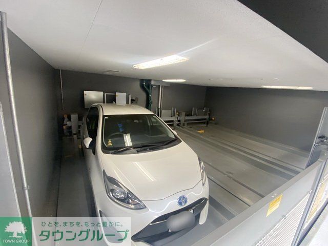 駐車場　駐車場