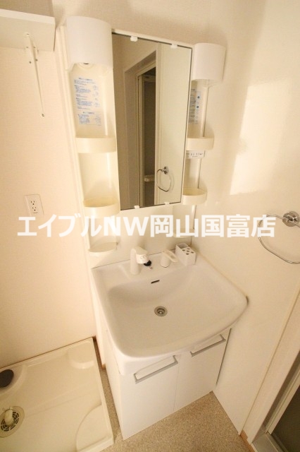 洗面設備　同間取り別部屋の写真です