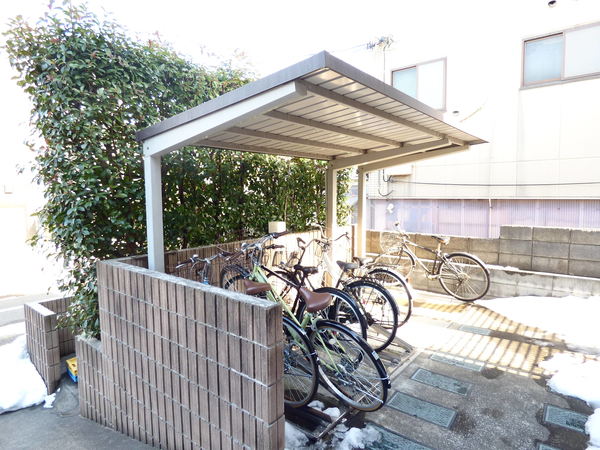 その他共有部分　屋根付き駐輪場