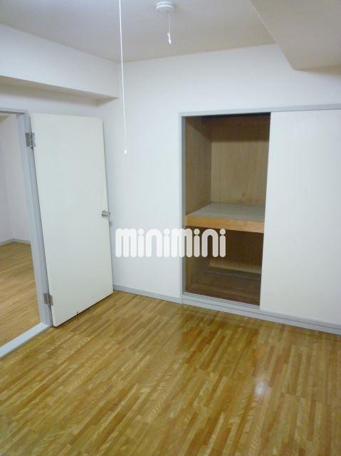その他　各部屋収納でご家族に適した間取り