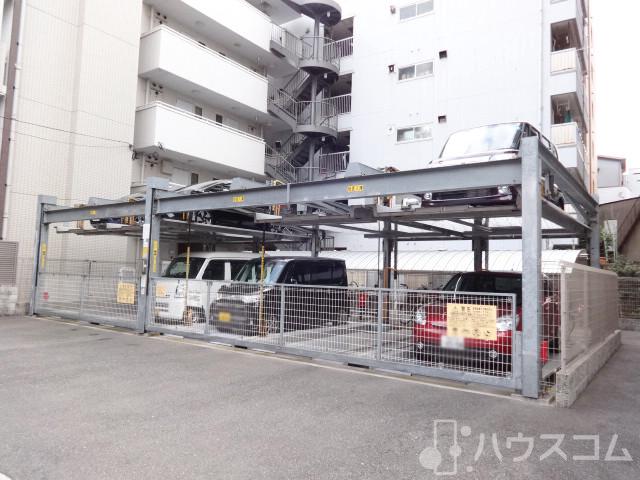 駐車場　敷地内駐車場付き☆月額２１６００円で利用可能です！