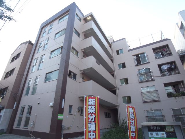 エントランス　外観