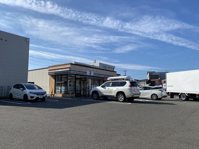 コンビニ　セブン－イレブン秋田山王１丁目店（コンビニ）まで146m