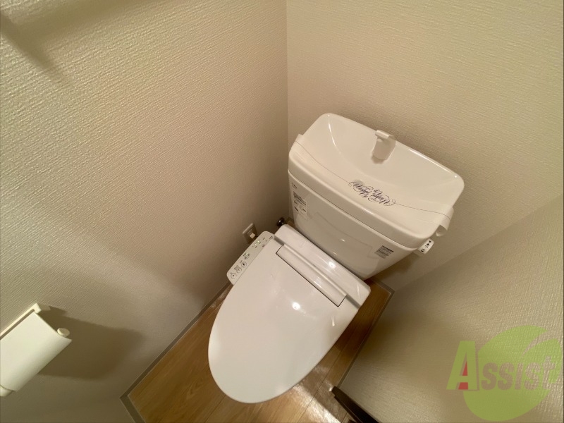 トイレ　トイレです。ウォシュレット付を探している方、おすすめです。