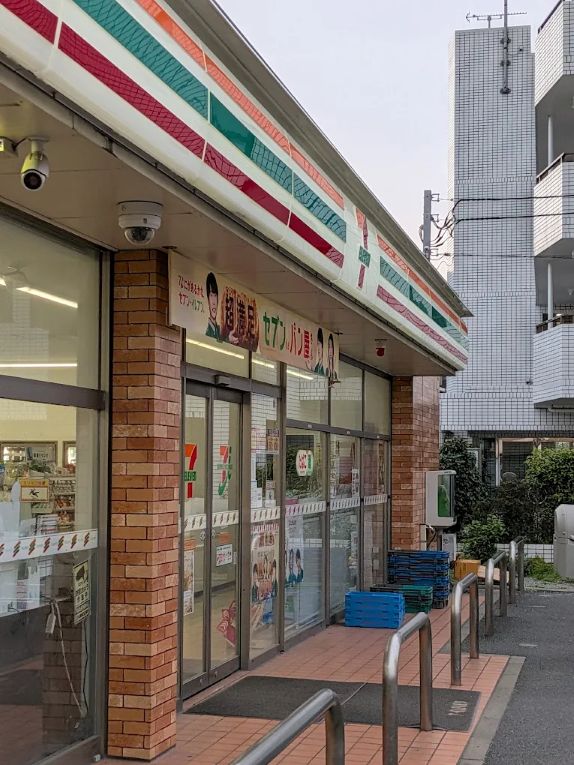 コンビニ　セブンイレブン世田谷通り店（コンビニ）まで610m