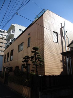建物外観　お電話でお問い合わせを頂くとスムーズです♪