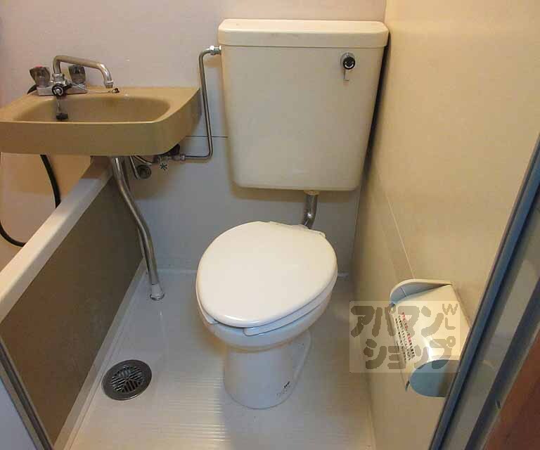 トイレ　清潔感のあるトイレです