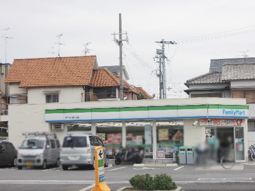 コンビニ　ファミリーマート MYS八尾中田店（コンビニ）まで147m