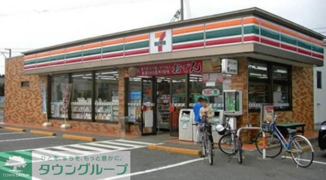 コンビニ　セブンイレブン（コンビニ）まで30m
