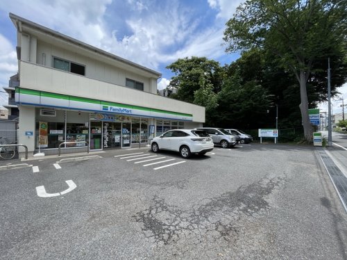 コンビニ　ファミリーマート 羽沢三丁目店（コンビニ）まで326m