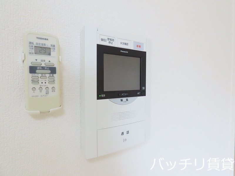 セキュリティ　画像は別号室の為、現状優先になります。