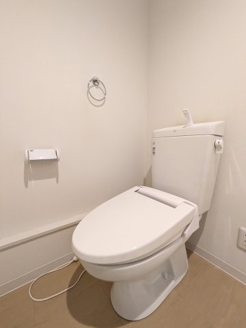 トイレ　別部屋写真参考