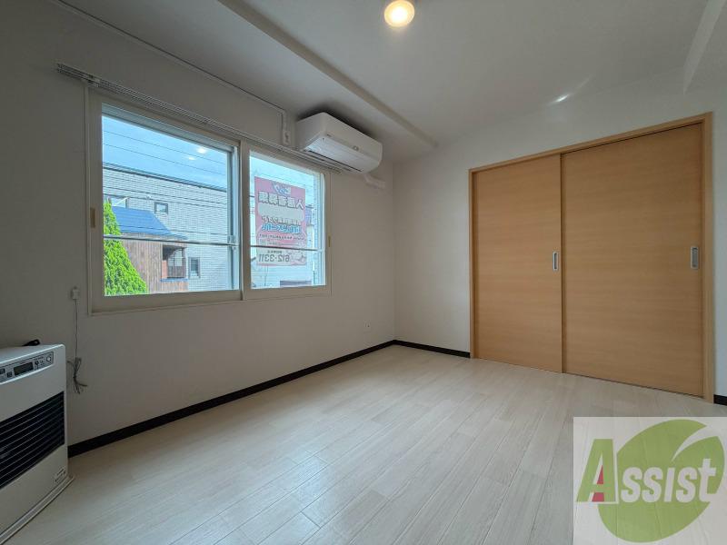 居室・リビング　広くてキレイなお部屋が広がっていて、充実した生活が送れそう。