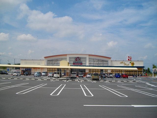 スーパー　遠鉄ストア フードワンきらりタウン店（スーパー）まで712m