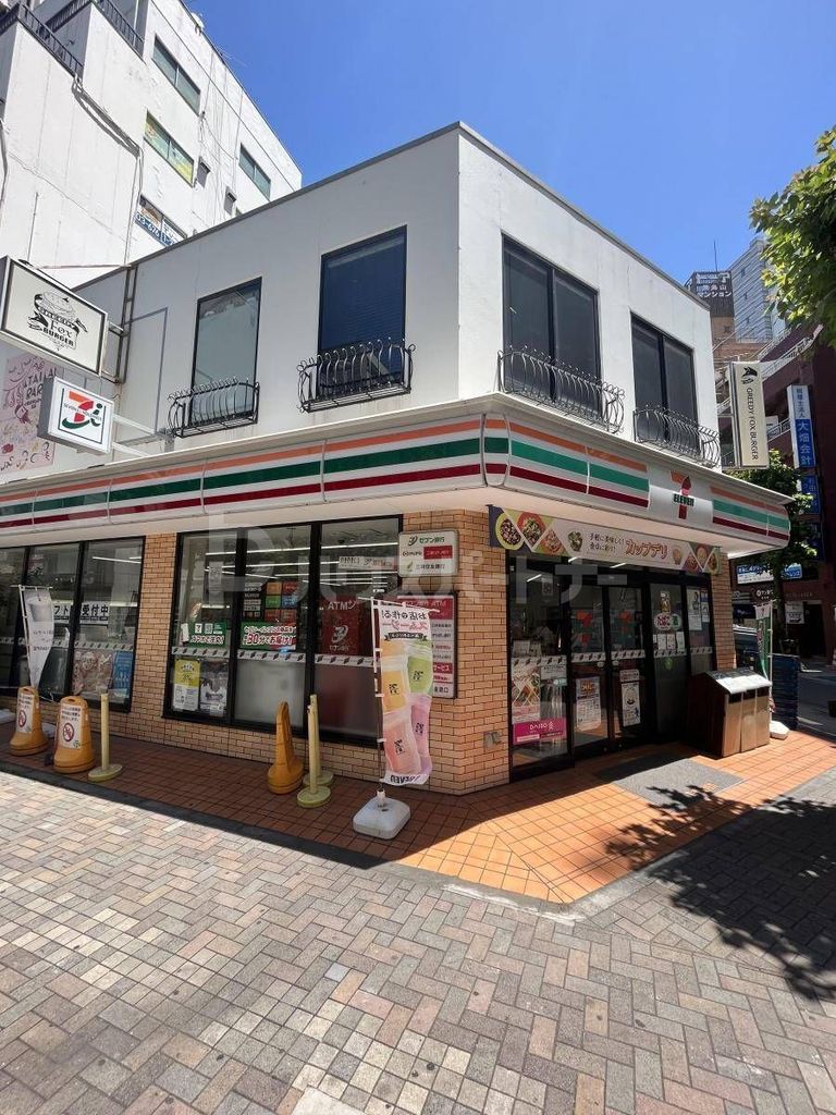 コンビニ　セブンイレブン北区王子1丁目北店（コンビニ）まで130m