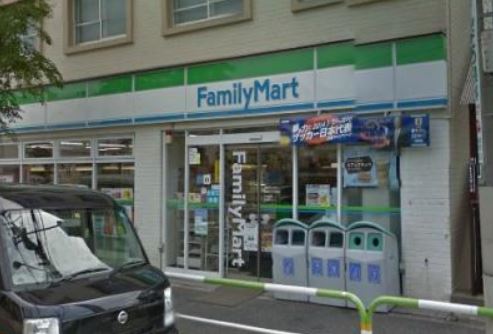 コンビニ　ファミリーマート 滝野川店（コンビニ）まで545m