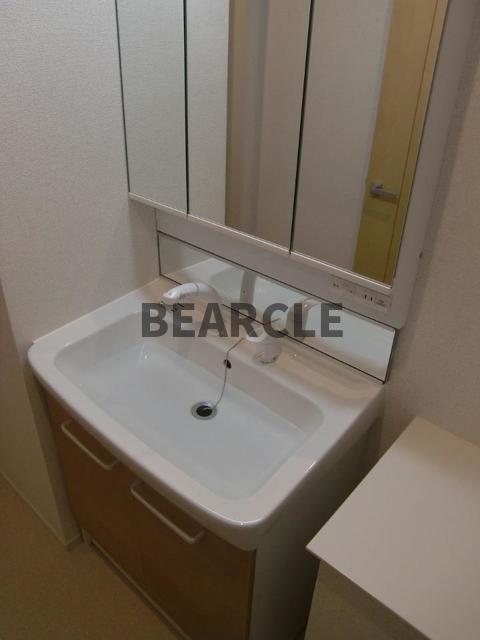 洗面設備　使いやすい洗面所です