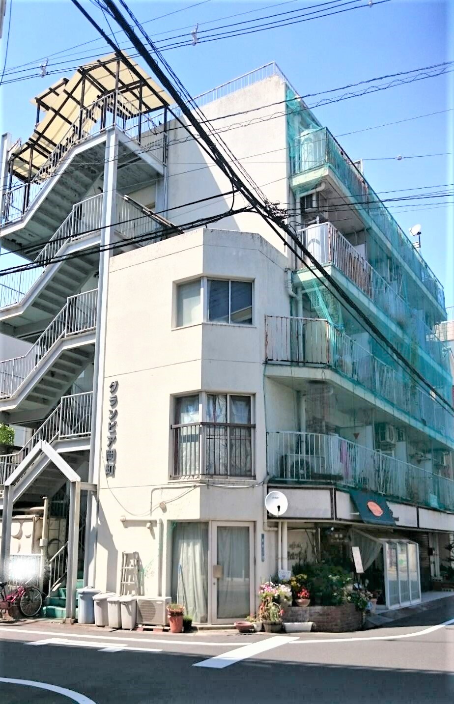 建物外観