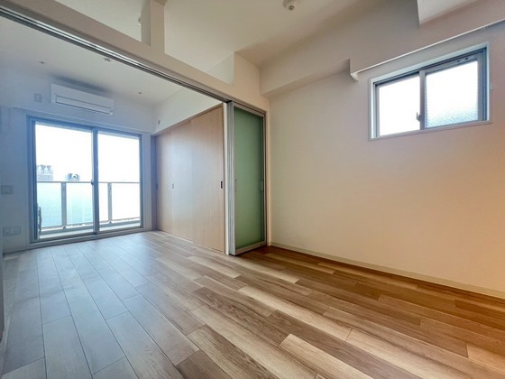 居室・リビング　※別部屋の写真です
