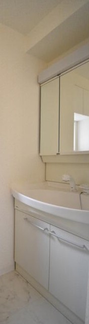 洗面設備　※別部屋の参考写真です。