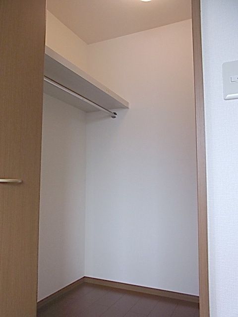 収納　★ウォークインクローゼット★