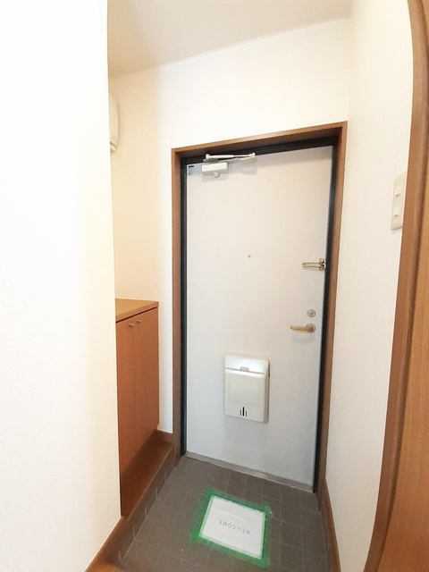 玄関　※同タイプ別部屋