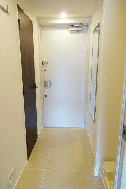 玄関　※写真は同タイプ住戸です。