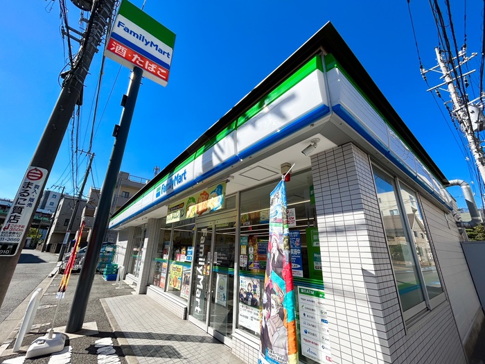 コンビニ　ファミリーマート（コンビニ）まで170m