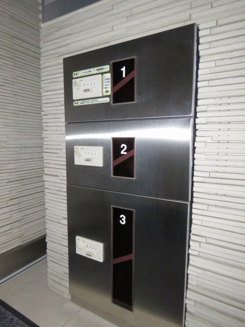 その他共有部分　不在でも荷物を受け取れる宅配ＢＯＸあります♪