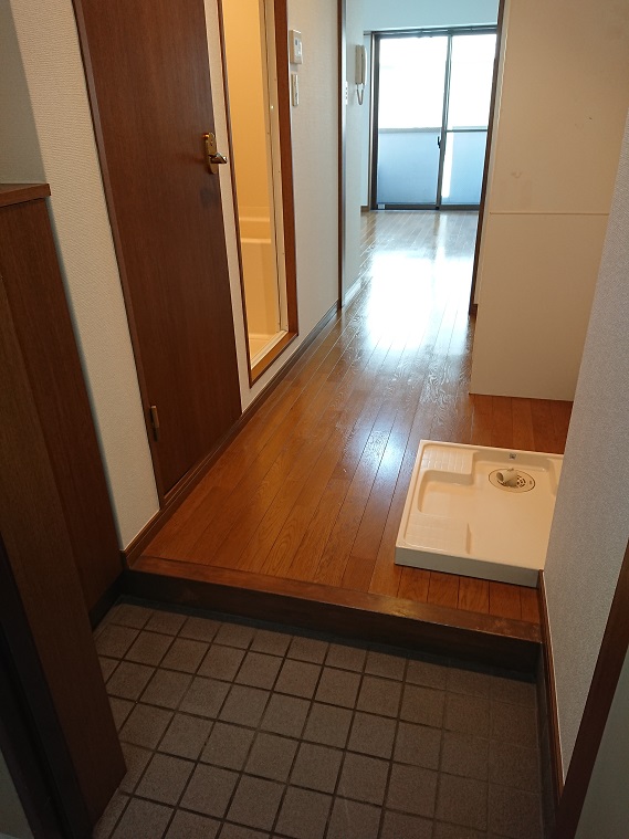 ＪＲ山手線 大塚駅 徒歩4分 5階建 築29年の玄関写真
