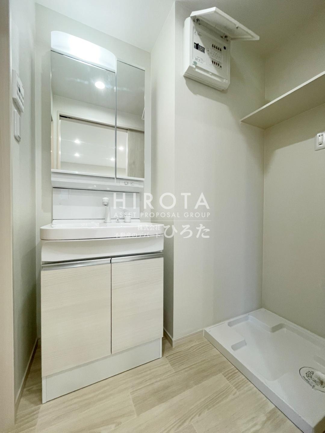 春のそよ風とBloom Loungeの内装写真