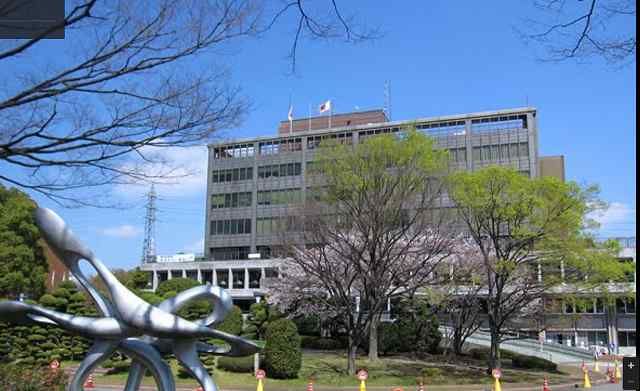 役所　戸田市役所（役所）まで869m