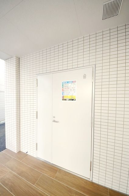 コンビニ　ファミリーマート北大塚店（コンビニ）まで144m