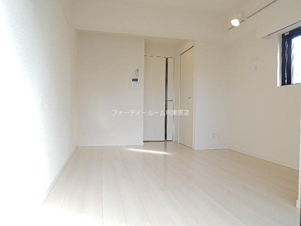 居室・リビング　★《見学予約受付中》当店では契約金がクレジット決済可能です★