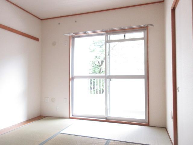 URアルビス旭ヶ丘の内装写真