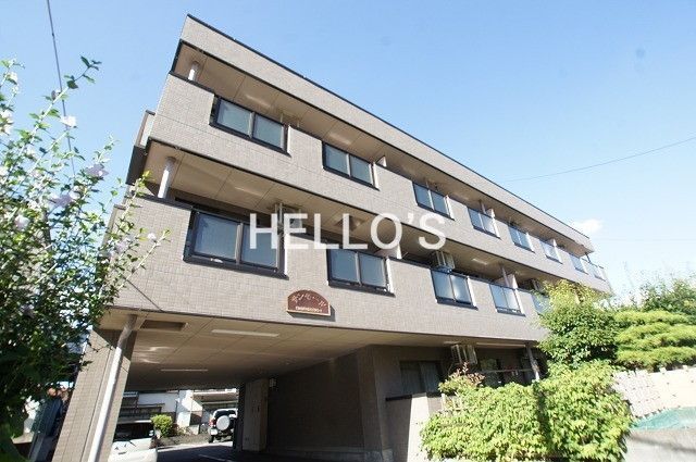建物外観　～とてもしっかりとした重厚感のある建物です～