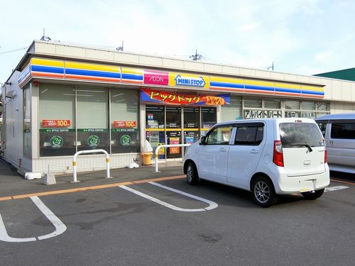 コンビニ　ミニストップ龍ケ崎白羽店（コンビニ）まで324m