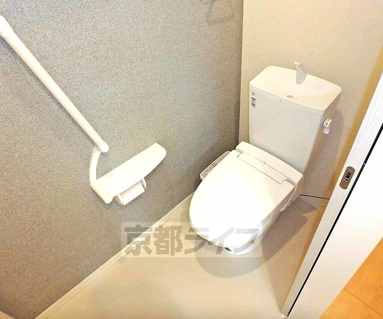 トイレ　シンプルで使いやすいトイレスペース
