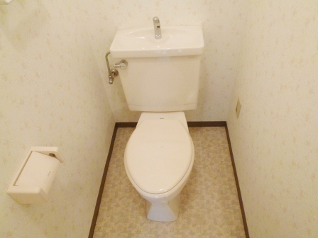 ＪＲ東海道本線 甲子園口駅 徒歩5分 5階建 築37年のトイレ写真