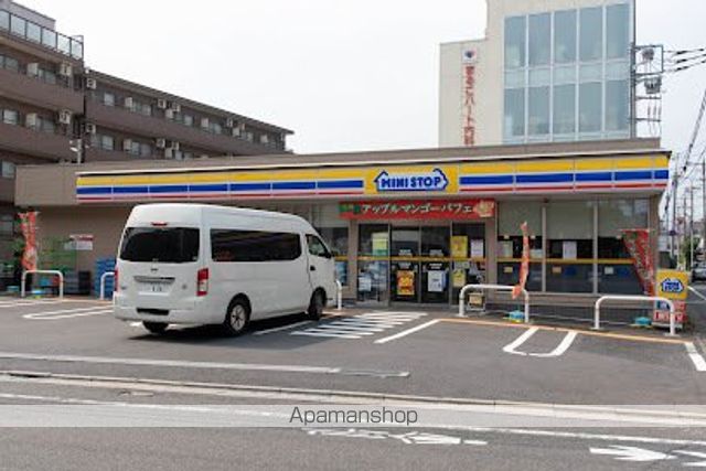 コンビニ　ミニストップ下丸子１丁目店（コンビニ）まで225m
