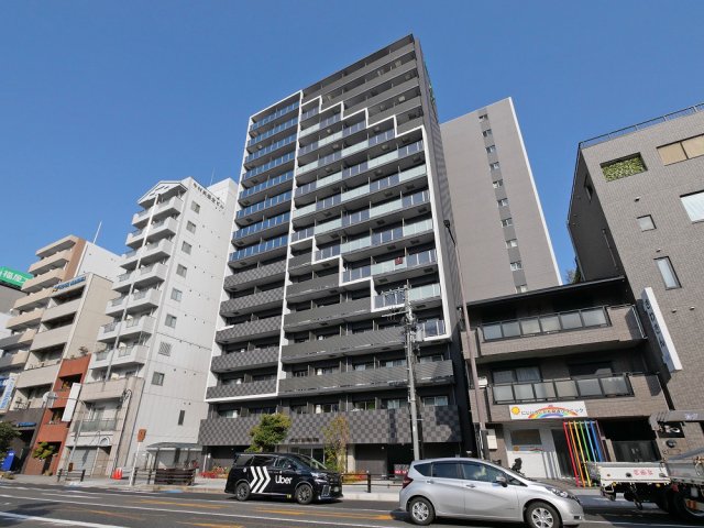 ファステート難波ラグジュの外観写真