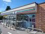 コンビニ　セブンイレブン八戸小田店（コンビニ）まで1000m