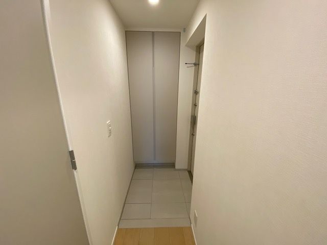 オーパスホームズ桜新町の玄関写真