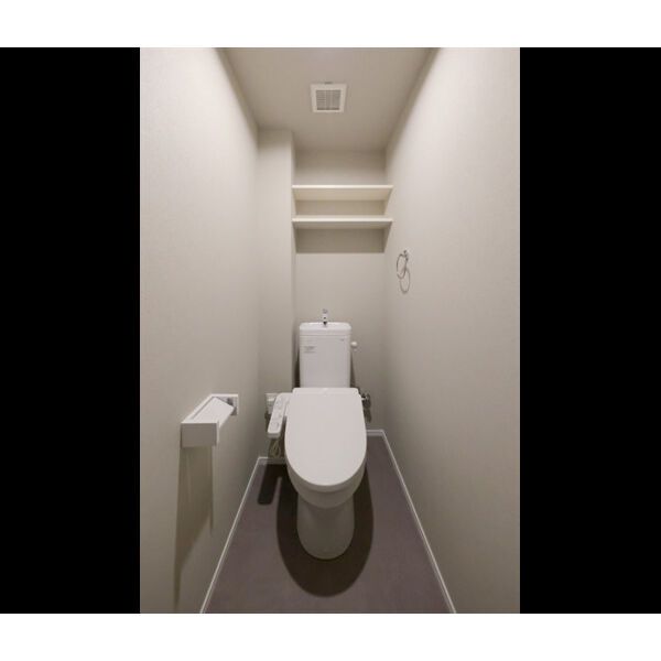 ＪＲ鹿児島本線 博多駅 徒歩19分 10階建 築1年のトイレ写真