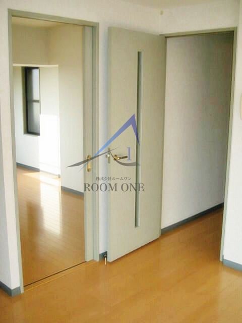 居室・リビング　洋室のお部屋です。